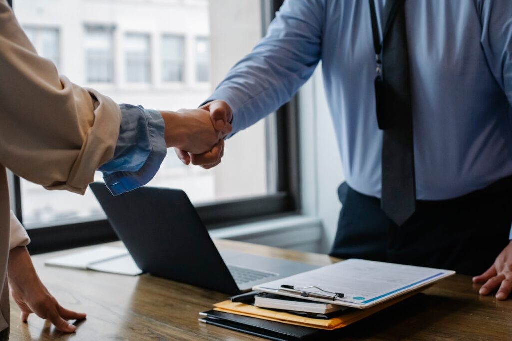 shakehand image